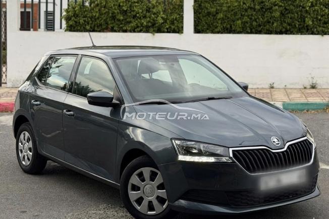 Voiture skoda fabia en très bon état