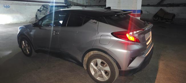 Toyota C-HR très bon état faible kilométrage
