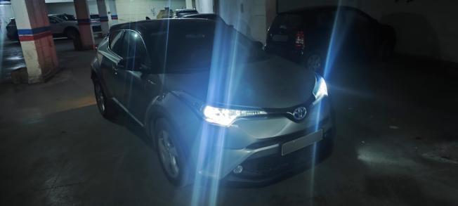 Toyota C-HR très bon état faible kilométrage