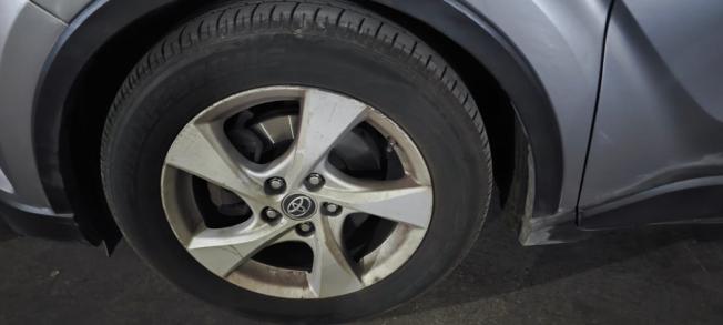 Toyota C-HR très bon état faible kilométrage