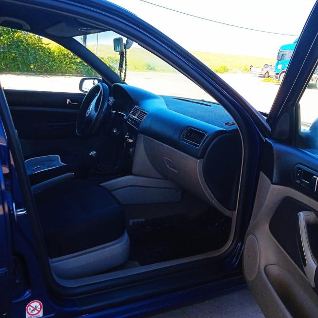 Volswagen Bora Essence 2003, Très bon Etat