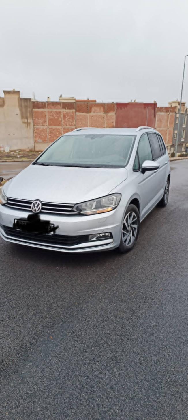 volkswagen touran sound 2017 Diwana 2024